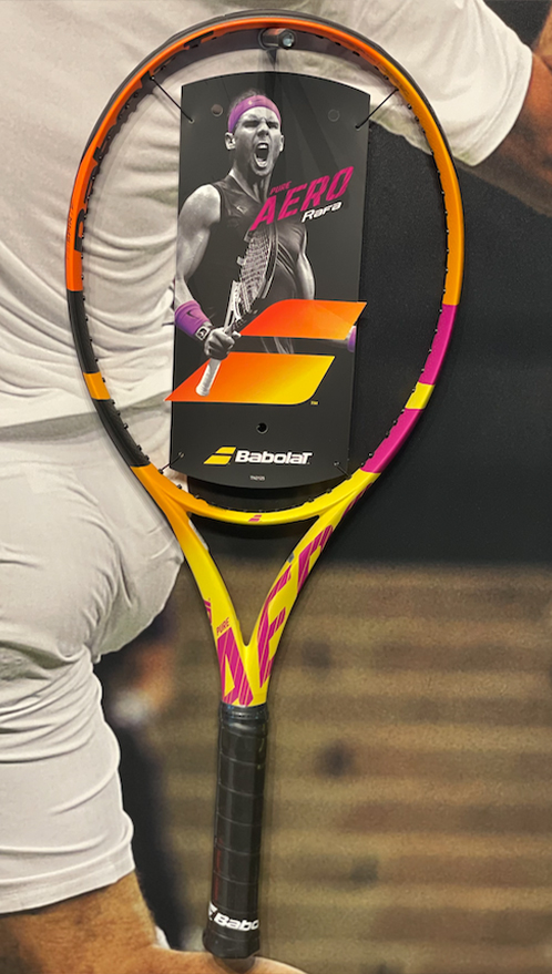https://www.tennisvalla.it/wp-content/uploads/2023/06/racchetta-1.jpg